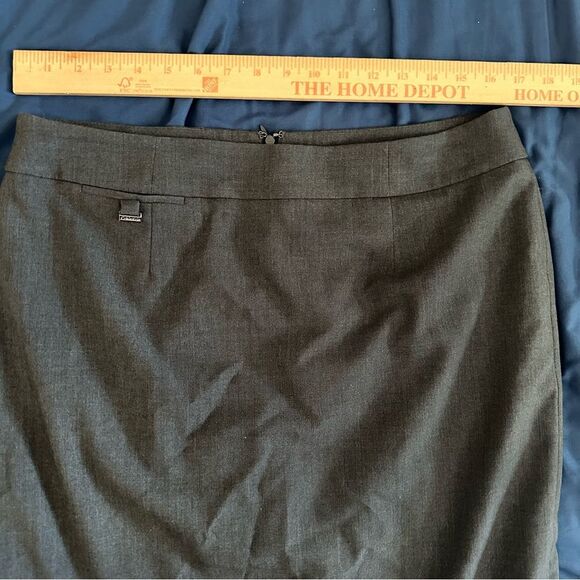 Calvin Klein Gray A-Line Knee-Length Skirt for Work - Picture 7 of 8